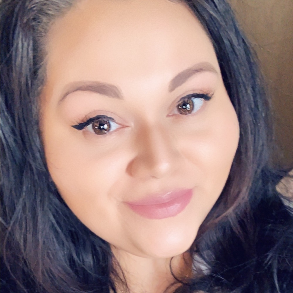 Meet your Posher, Deziree
